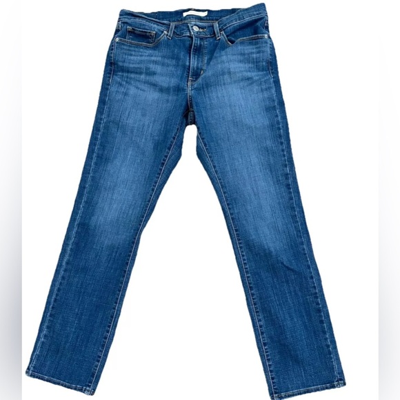Levi's Classic Straight Jeans Women's Size 8 Stretch Mid-Rise Measures 31x30 - Picture 2 of 4